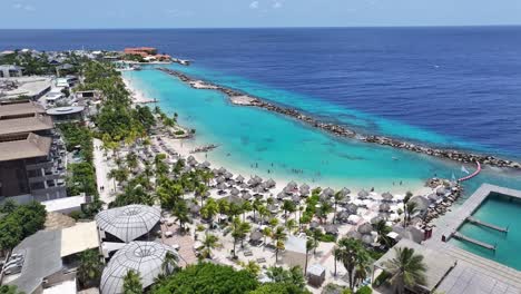 playa del caribe en willemstad en los países bajos curaçao