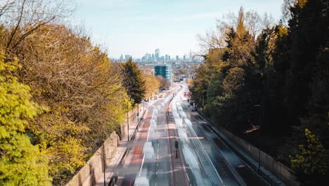 timelapse del tráfico en la a10 desde el puente del arco