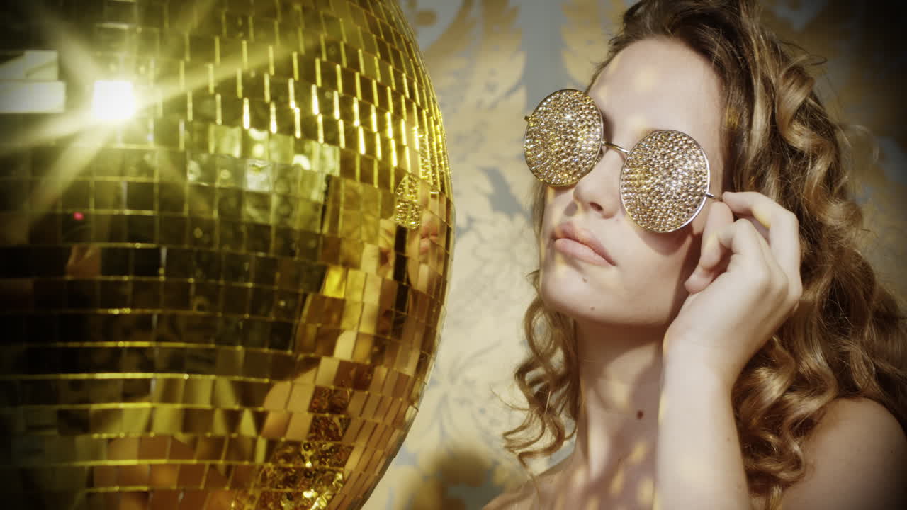 batb gafas de oro 4k 04