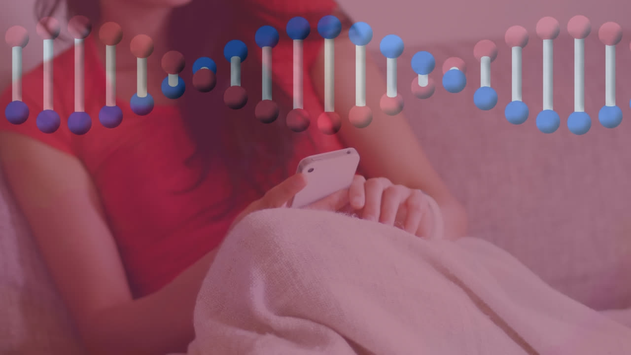 스마트폰을 사용하고 소파에 앉아 있는 아시아 여성의 dna 애니메이션