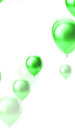 bucles de globos coloridos y bolas de vino brillantes para una fiesta de cumpleaños festiva