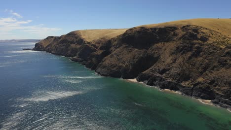 Aerial-view-of-the-coastline-of-Fleurieu-Peninsula,-South-Australia