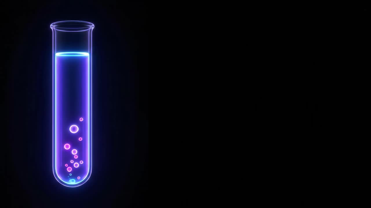 Provetta luminosa con liquido viola ribollente su sfondo nero