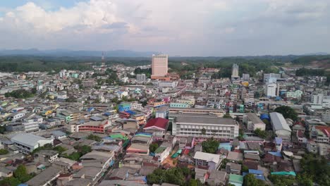 betong, tailandia, la ciudad más meridional de la provincia de yala, tailàndia, el sur profundo, malasia, turismo sexual, economía, ciudad fronteriza