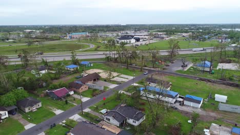 Aerial-Drone-Footage-Of-High-Wind-And-Tornado-Storm-Damage-Of-A-Residential-Homes-In-A-Neighborhood-In-Lake-Charles,-Louisiana