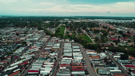 Parque-De-Casas-Móviles-Con-Hogares-De-Bajos-Ingresos-En-Melrose-Park-Illinois,-EE.UU.