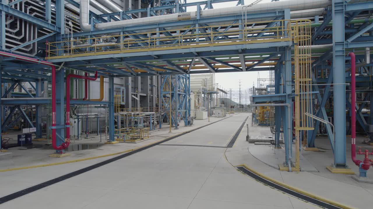 вид с воздуха на объекты электростанции