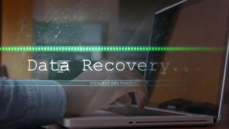 animación del procesamiento de datos sobre el hombre de negocios en la oficina