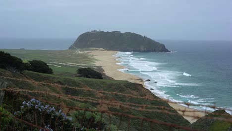 Punkt-Auf-Leuchtturm-In-Big-Sur