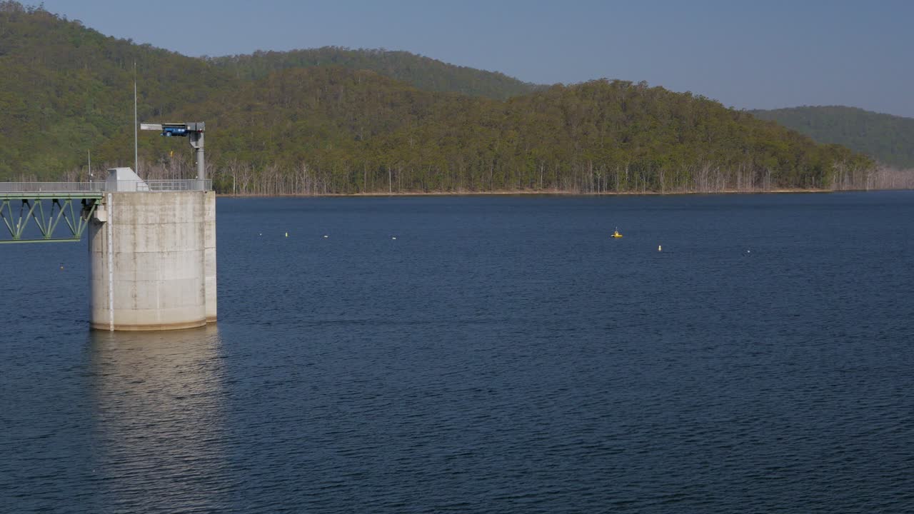 퀸즐랜드 골드 코스트 저수지의 전망