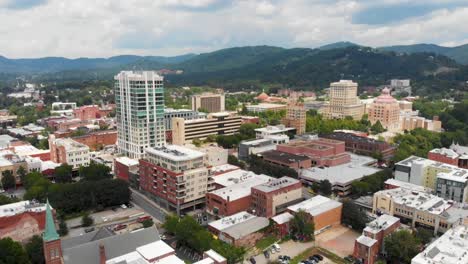 k drone video del centro de asheville nc visto