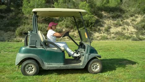 señora mayor golf 26