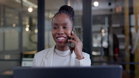 Black-woman-in-office,-phone-call-for-networking