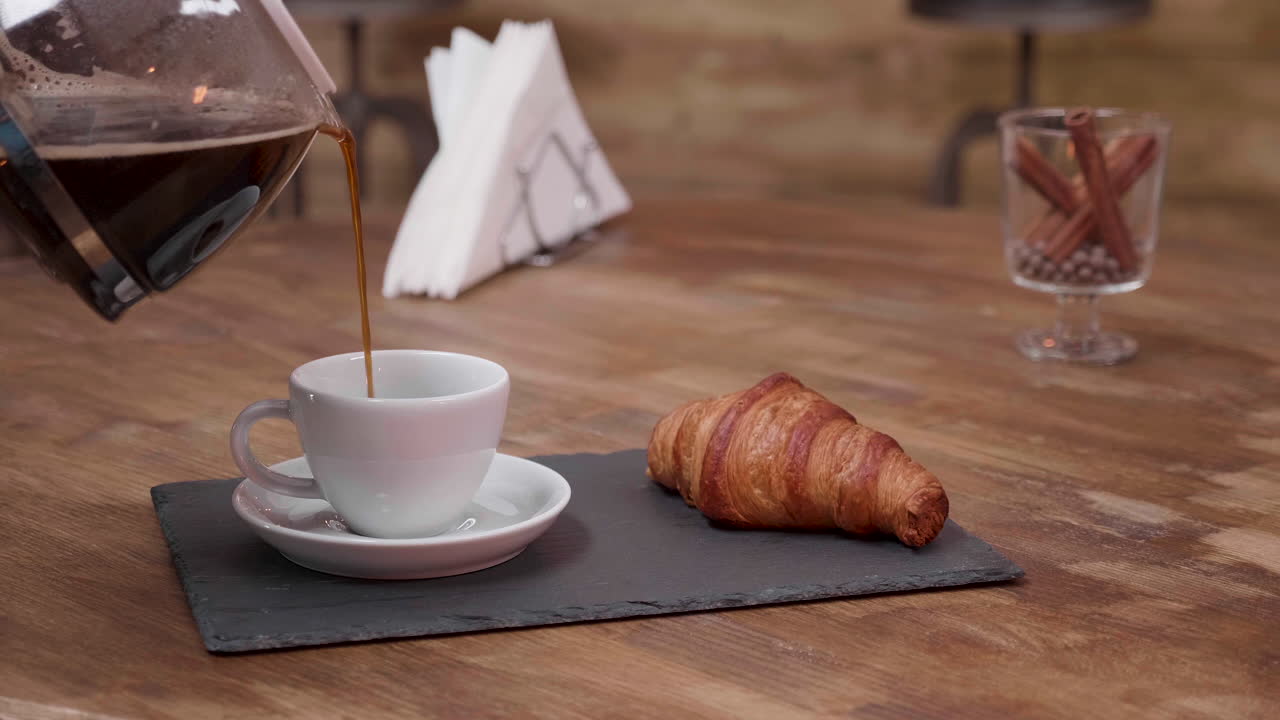 café y croissant