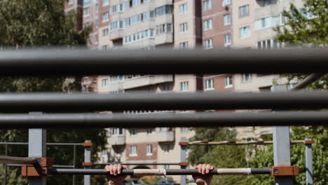 Man-training-parkour