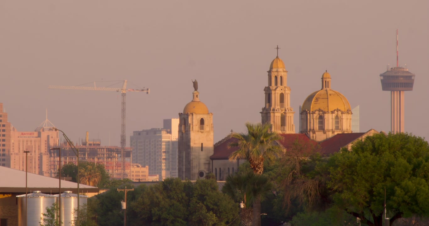 San Antonio, Texas Skyline Zeitraffer mit dem Tower of the Americas bei Sonnenuntergang