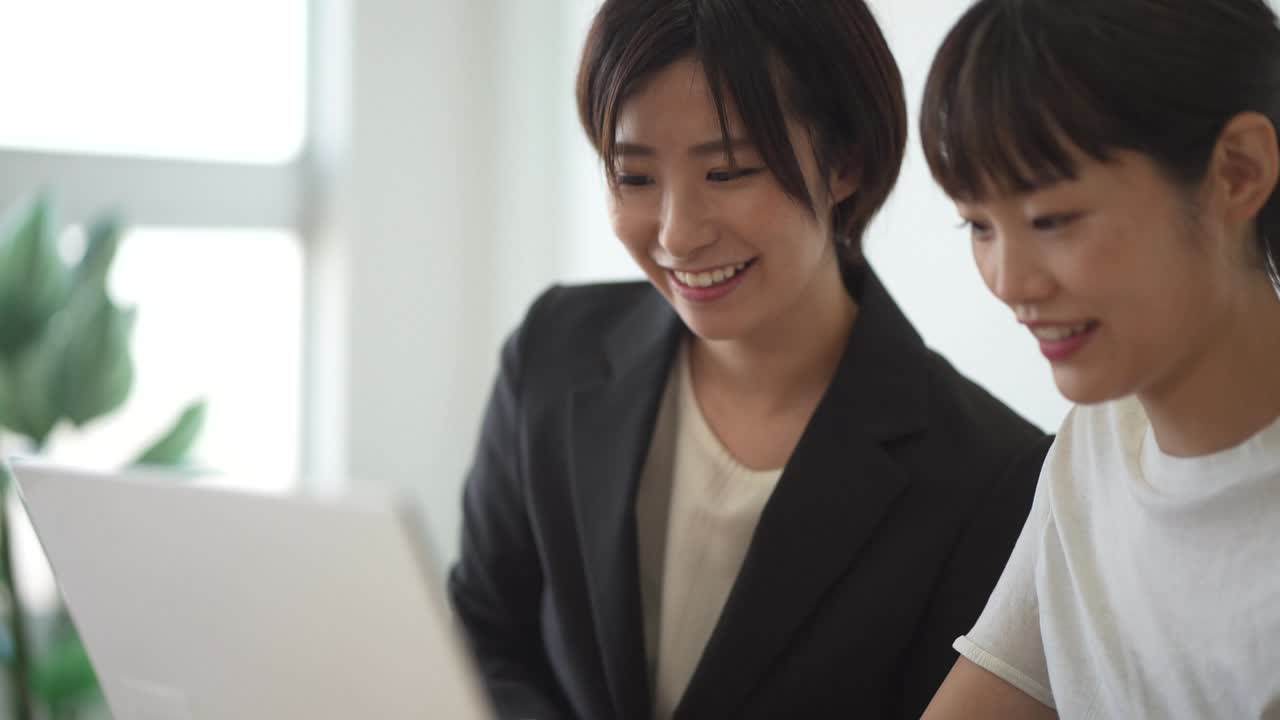 Personal computer tutoring image