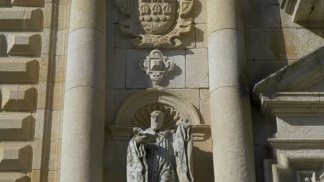 Fachada-Del-Monasterio-De-Santo-Estevo-De-Ribas-De-Sil,-Nogueira-De-Ramuin,-Ourense,-Galicia,-España