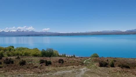 video pan of turquoise lake pukaki and mount cook in canterbury new zealand