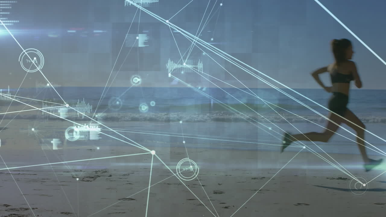 animación de procesamiento de datos y redes de conexiones sobre mujer caucásica corriendo en la playa
