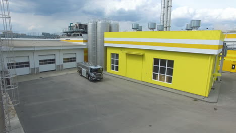 liquid storage tank car