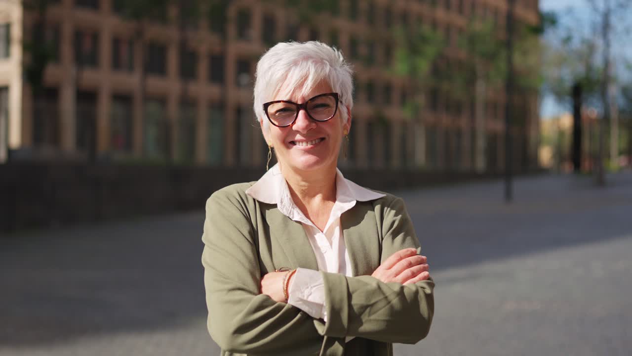 портрет уверенной в себе бизнесменки