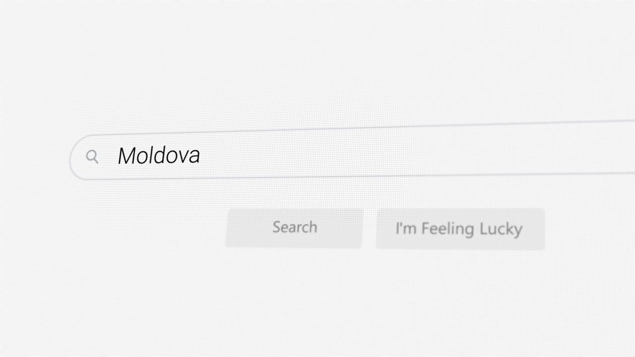 Søger efter Moldova i internetbrowseren