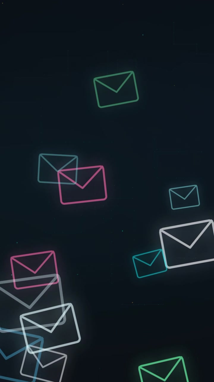 Icone di buste al neon vivaci scivolano su uno sfondo scuro in questo video verticale senza interruzioni. Moderno, minimale e perfetto per storie sui social media, promozioni mobili o elementi visivi di marketing digitale.