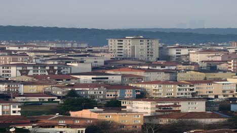 vista aérea de una zona residencial en una ciudad