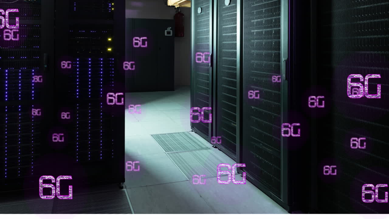 animación de pancartas de texto de 6g flotando contra la sala del servidor de la computadora