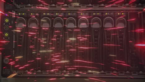 animación de luces rojas que se mueven sobre los servidores