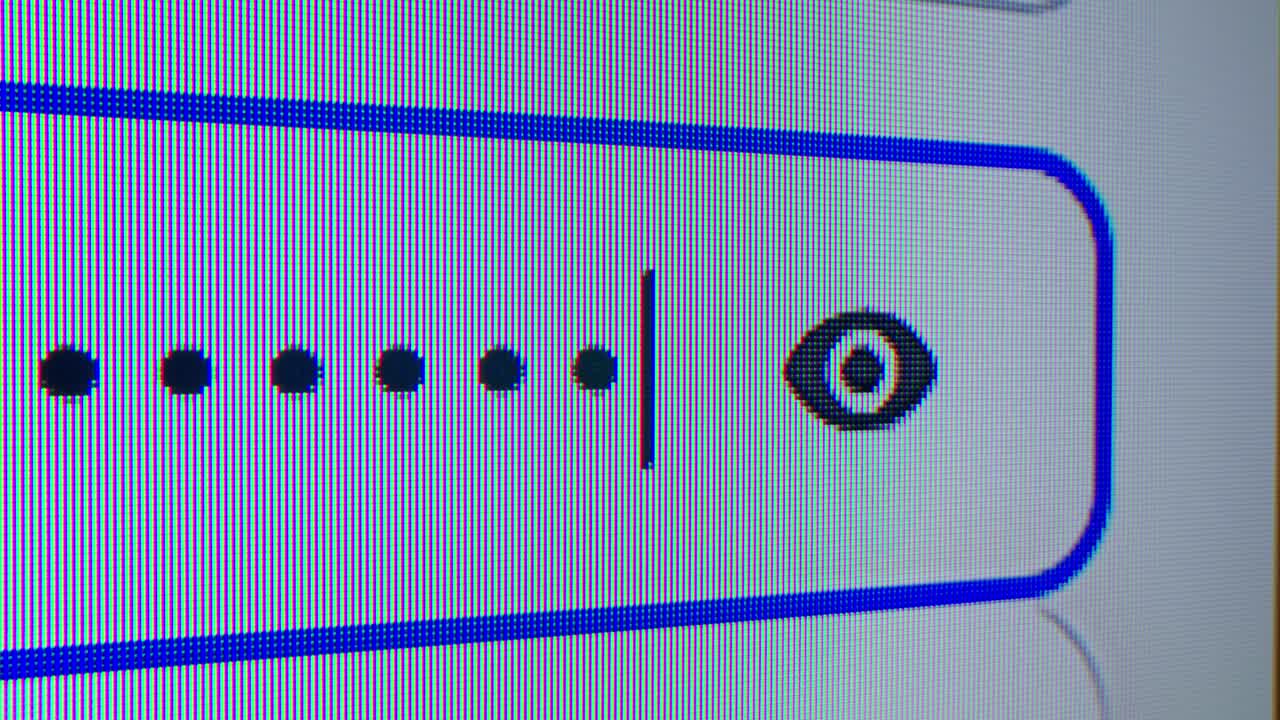 검색 바 위에 커서가 있는 컴퓨터 화면