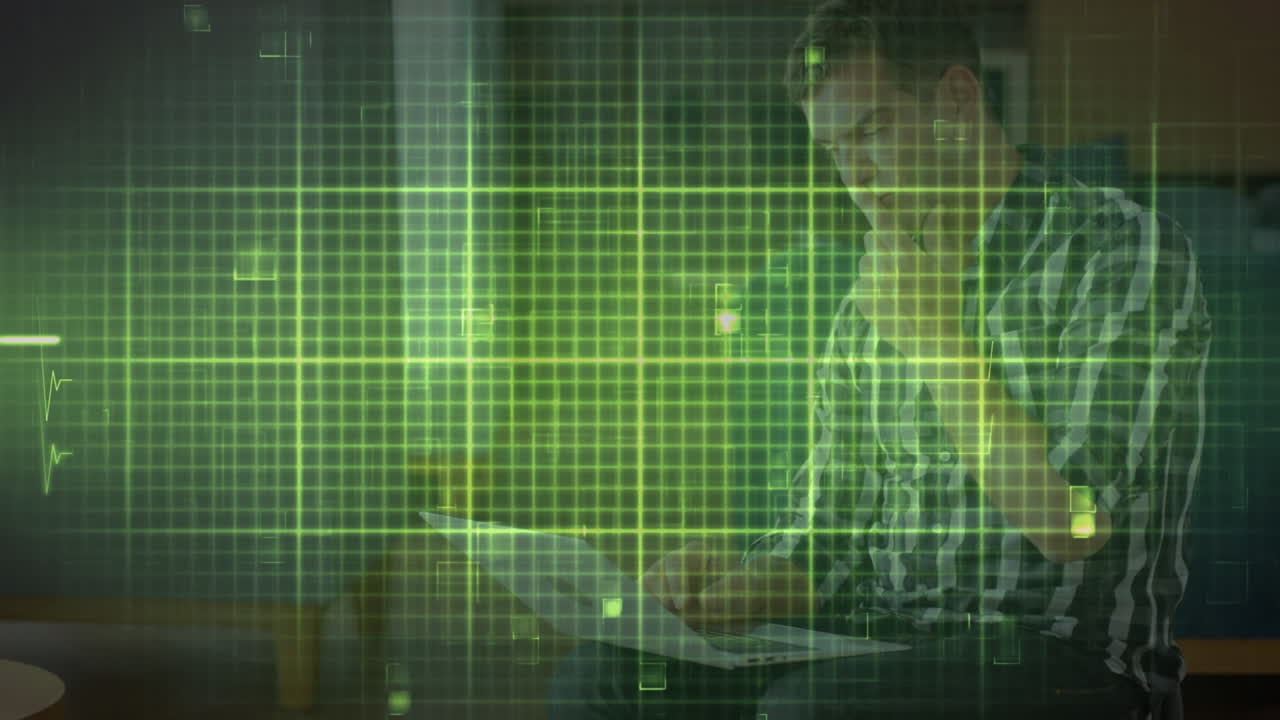 animación de una línea isoeléctrica sobre un hombre de negocios caucásico que usa una computadora portátil en la oficina