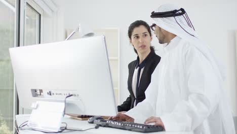 arabic middle eastern business people
