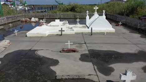 old sinking cemetery in lee louisiana