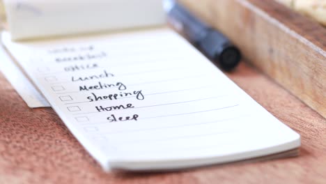 lista de tareas en el bloc de notas
