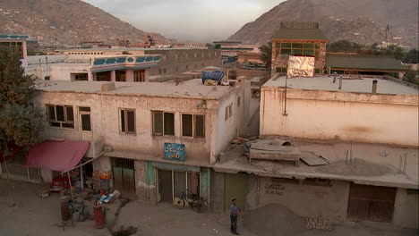 Incline-Hacia-Abajo-Del-Barrio-De-Karte-Char-En-Kabul,-Afganistán