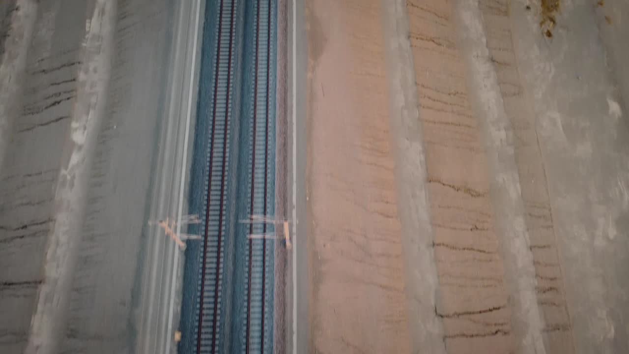 이것은 사우디 아라비아 땅에 있는 제다 기차 트랙의 조감도입니다.