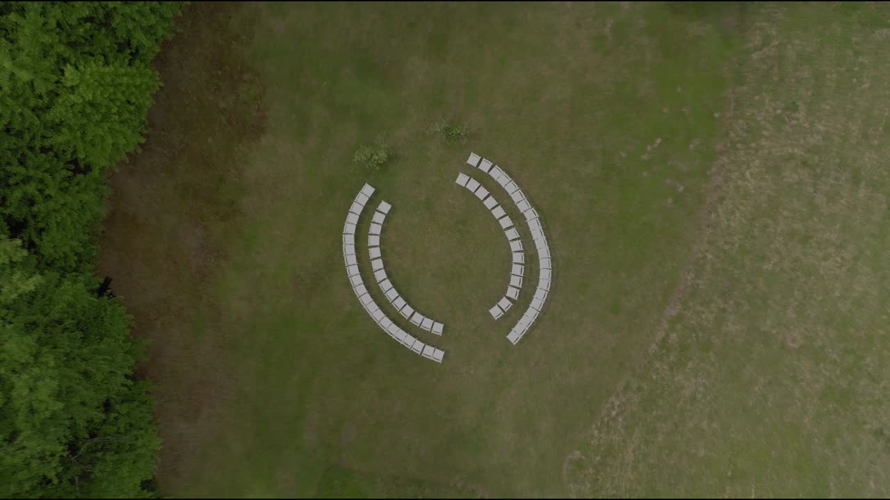 Wedding Ceremony Seating on the property of a hotel in the catskills in New York