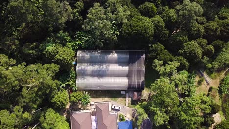 Drohnenaufnahmen-Von-Hulu-Langat-In-Der-Nähe-Der-Außenbezirke-Von-Kuala-Lumpur,-Malaysia-1