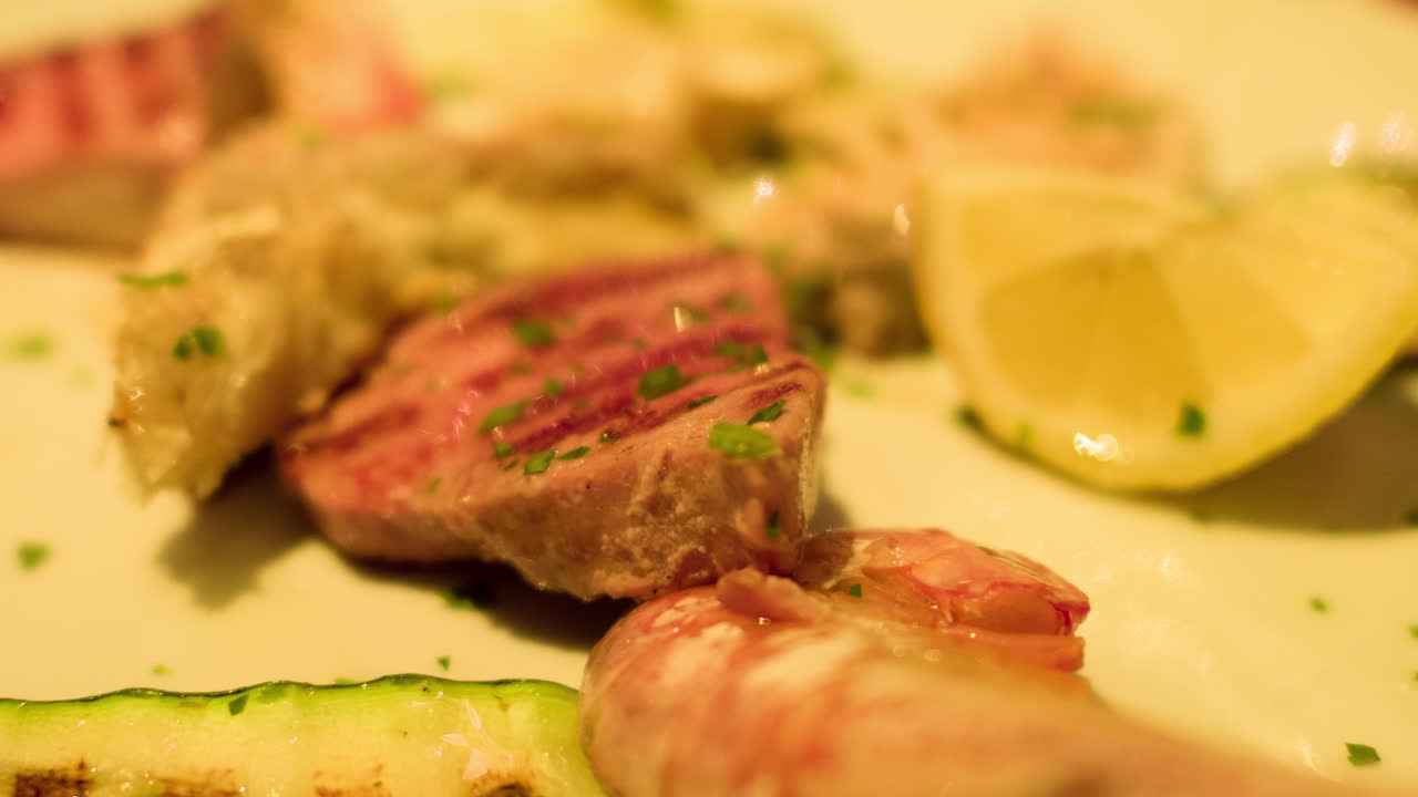 plato de mariscos a la parrilla