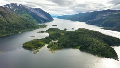 imágenes aéreas de la hermosa naturaleza de noruega
