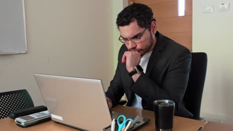 man analyzing data for business decisions
