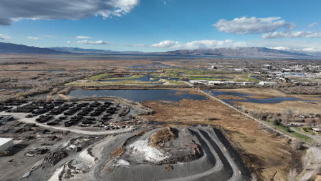 provo aerial de la bahía de provo en el lago utah