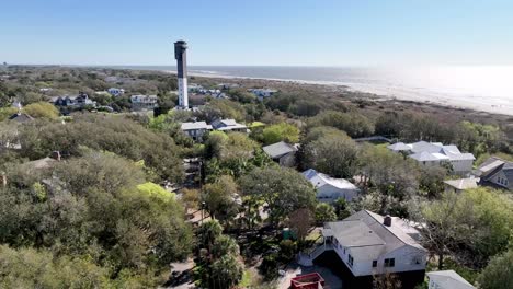 aerial-slow-push-in-sullivan's-island-lighthouse-near-charleston-sc,-south-carolina