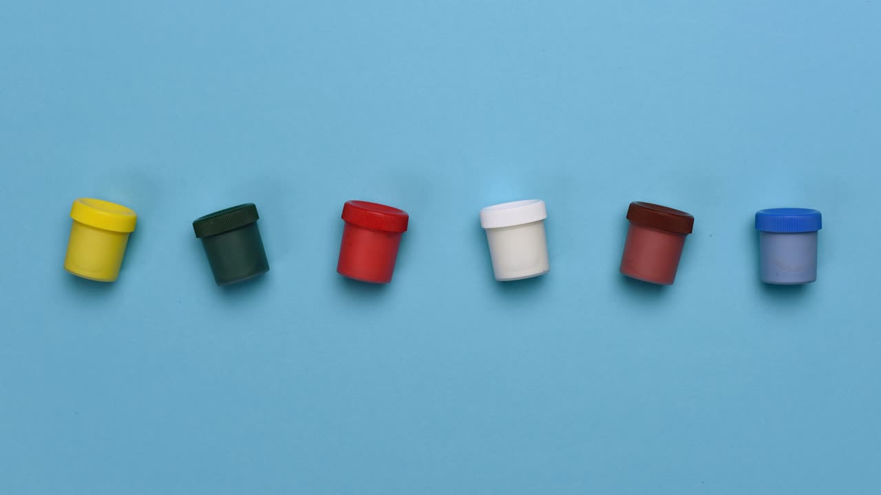 학교 용품과 함께 학교 배경