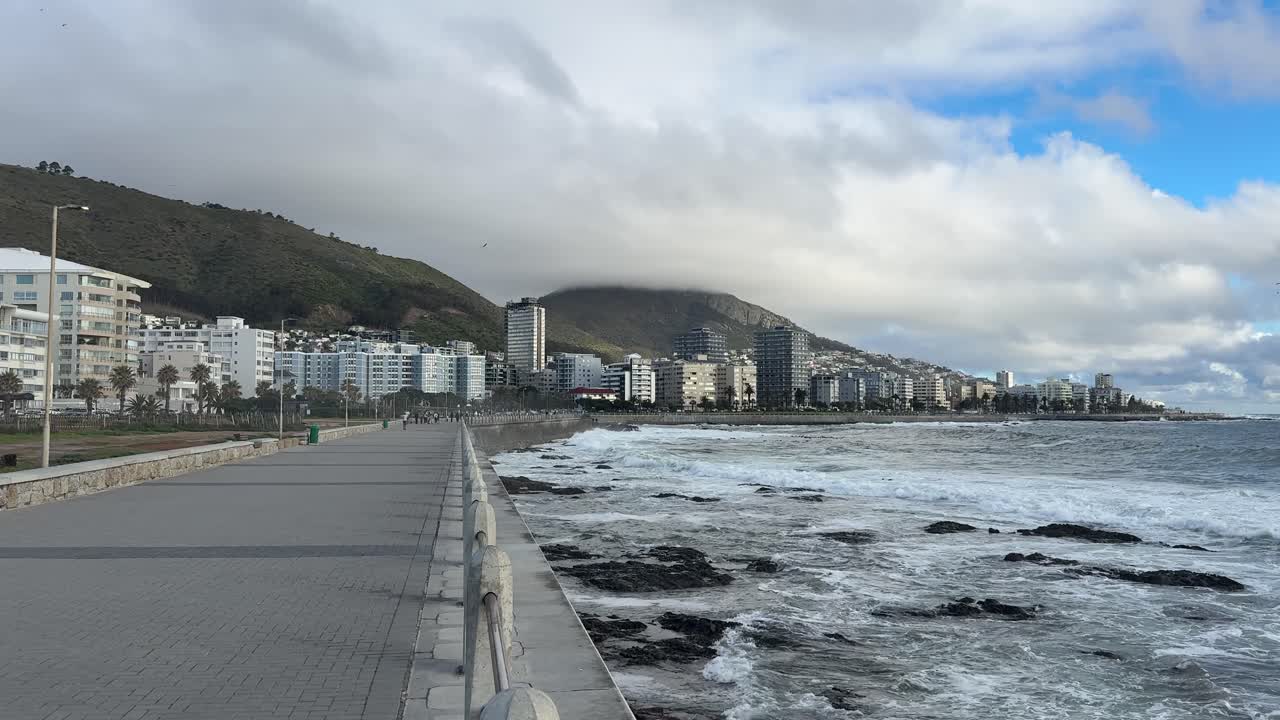 Vista di Sea Point dall'area Putt Putt a Mouille Point vicino a Città del Capo