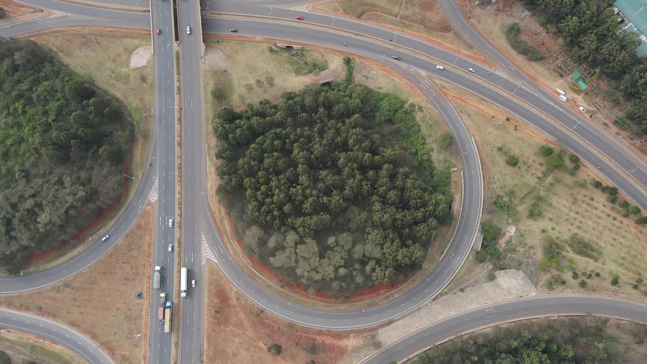 나이로비 남부 우회로의 클로버 리프 인터체인지 루프 램프, 공중 평면도