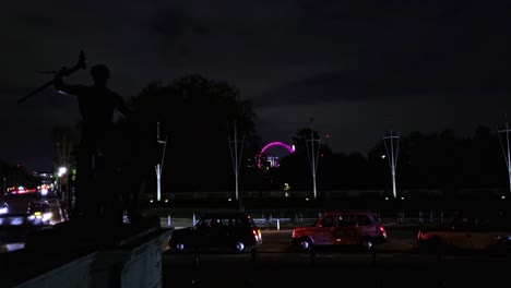 timelapse of london next to buckingham palace