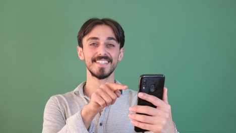 Man-Pointing-Phone